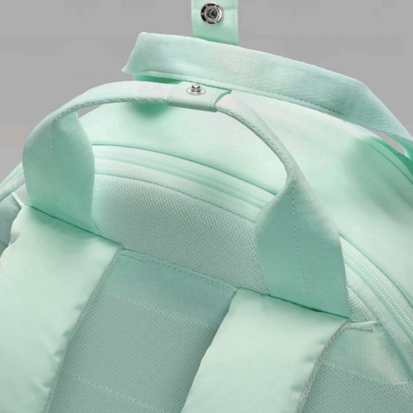 Igloo Light Green Backpack with Logo - Picture 6 of 10